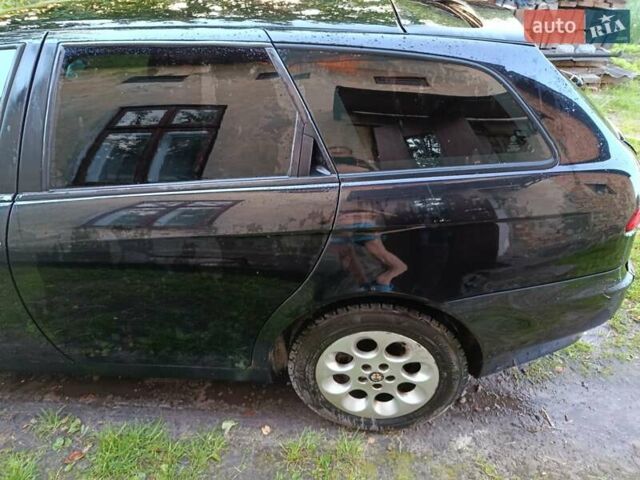 Черный Альфа Ромео 156, объемом двигателя 1.9 л и пробегом 331 тыс. км за 3000 $, фото 6 на Automoto.ua