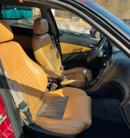 Красный Альфа Ромео 156, объемом двигателя 2 л и пробегом 288 тыс. км за 2800 $, фото 18 на Automoto.ua