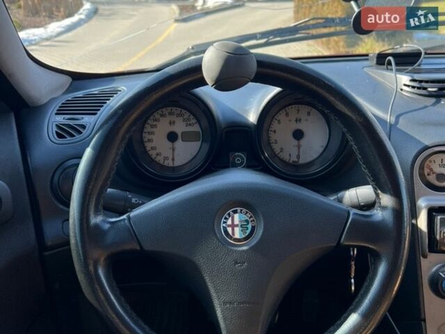 Красный Альфа Ромео 156, объемом двигателя 2 л и пробегом 288 тыс. км за 2600 $, фото 10 на Automoto.ua