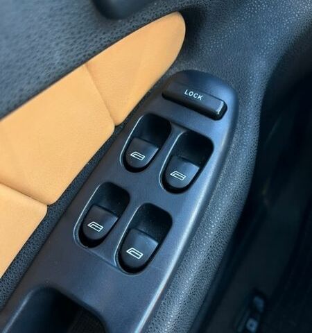 Красный Альфа Ромео 156, объемом двигателя 2 л и пробегом 288 тыс. км за 2800 $, фото 14 на Automoto.ua