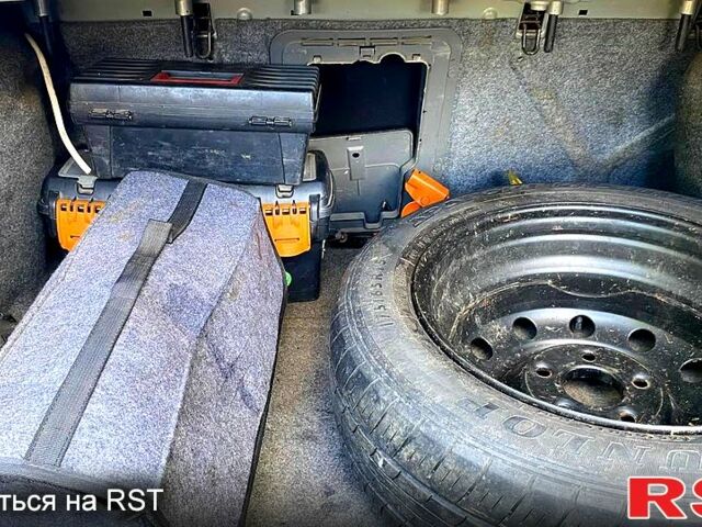 Серый Альфа Ромео 156, объемом двигателя 2.4 л и пробегом 350 тыс. км за 3500 $, фото 9 на Automoto.ua