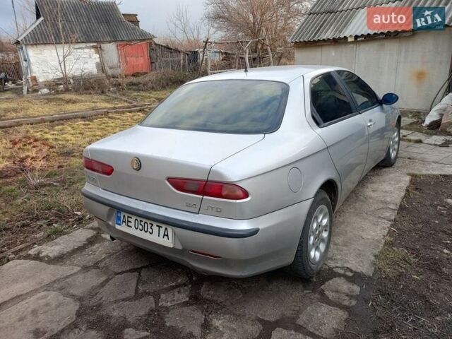 Сірий Альфа Ромео 156, об'ємом двигуна 2.4 л та пробігом 250 тис. км за 4000 $, фото 1 на Automoto.ua