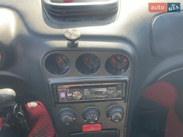 Серый Альфа Ромео 156, объемом двигателя 1.91 л и пробегом 400 тыс. км за 2000 $, фото 9 на Automoto.ua