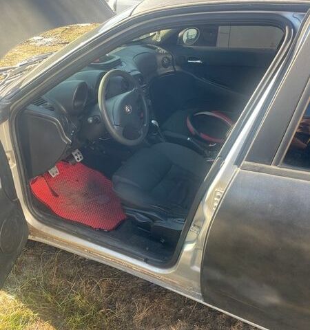 Серый Альфа Ромео 156, объемом двигателя 1.91 л и пробегом 400 тыс. км за 2000 $, фото 7 на Automoto.ua