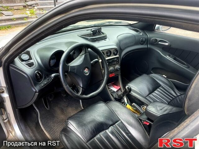 Серый Альфа Ромео 156, объемом двигателя 1.6 л и пробегом 450 тыс. км за 2300 $, фото 3 на Automoto.ua