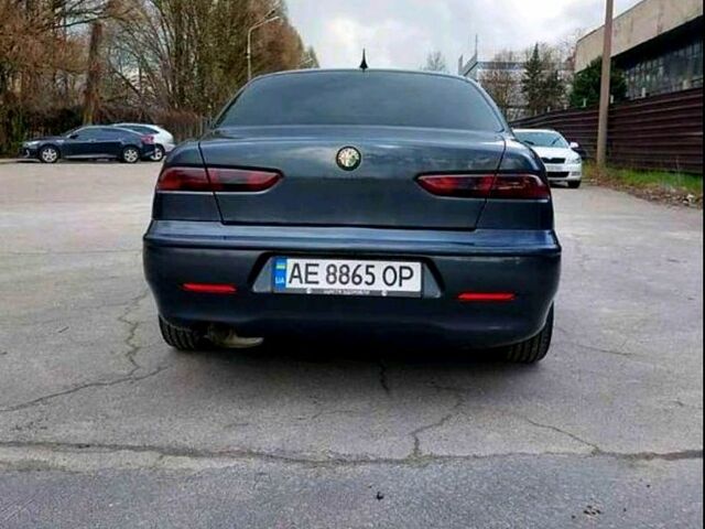 Сірий Альфа Ромео 156, об'ємом двигуна 1.9 л та пробігом 440 тис. км за 3300 $, фото 2 на Automoto.ua