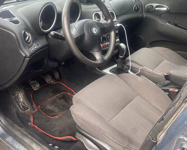 Сірий Альфа Ромео 156, об'ємом двигуна 2 л та пробігом 264 тис. км за 3200 $, фото 9 на Automoto.ua