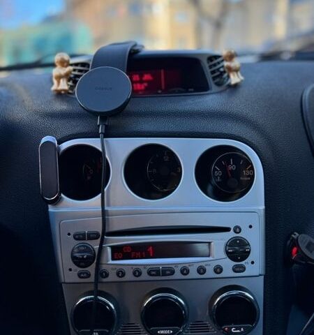 Серый Альфа Ромео 156, объемом двигателя 1.91 л и пробегом 304 тыс. км за 3500 $, фото 9 на Automoto.ua