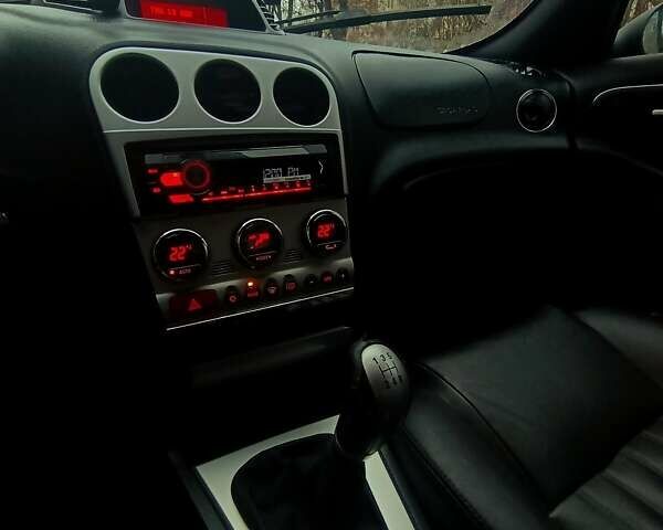 Сірий Альфа Ромео 156, об'ємом двигуна 2 л та пробігом 269 тис. км за 2900 $, фото 1 на Automoto.ua