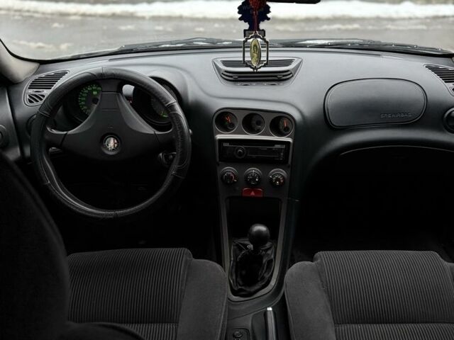 Серый Альфа Ромео 156, объемом двигателя 1.9 л и пробегом 300 тыс. км за 1999 $, фото 9 на Automoto.ua