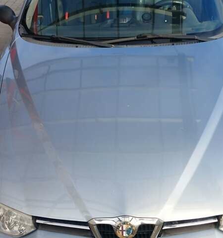 Сірий Альфа Ромео 156, об'ємом двигуна 1.91 л та пробігом 345 тис. км за 3600 $, фото 1 на Automoto.ua