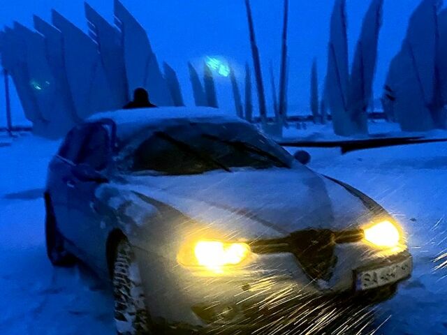 Серый Альфа Ромео 156, объемом двигателя 1.9 л и пробегом 500 тыс. км за 2000 $, фото 5 на Automoto.ua
