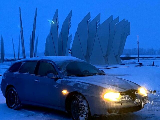 Серый Альфа Ромео 156, объемом двигателя 1.9 л и пробегом 500 тыс. км за 2000 $, фото 8 на Automoto.ua
