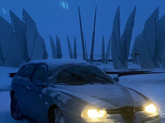 Сірий Альфа Ромео 156, об'ємом двигуна 1.9 л та пробігом 520 тис. км за 2005 $, фото 7 на Automoto.ua