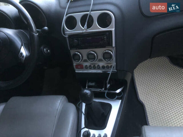 Серый Альфа Ромео 156, объемом двигателя 1.91 л и пробегом 320 тыс. км за 3800 $, фото 2 на Automoto.ua