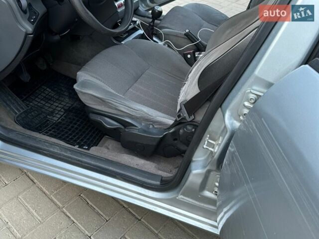 Серый Альфа Ромео 156, объемом двигателя 1.9 л и пробегом 205 тыс. км за 2263 $, фото 4 на Automoto.ua