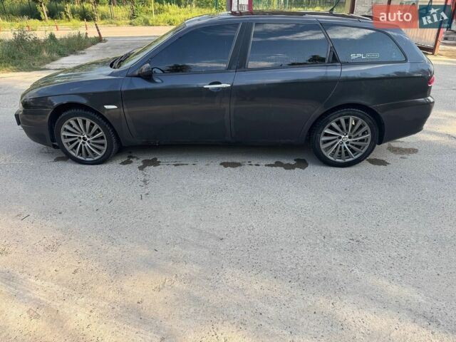 Сірий Альфа Ромео 156, об'ємом двигуна 1.75 л та пробігом 211 тис. км за 2700 $, фото 5 на Automoto.ua