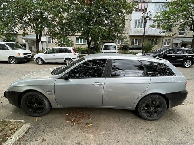 Серый Альфа Ромео 156, объемом двигателя 1.9 л и пробегом 210 тыс. км за 3700 $, фото 1 на Automoto.ua