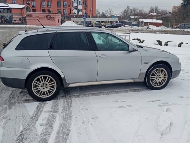Сірий Альфа Ромео 156, об'ємом двигуна 1.91 л та пробігом 266 тис. км за 4500 $, фото 17 на Automoto.ua