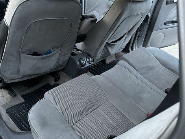 Серый Альфа Ромео 156, объемом двигателя 1.9 л и пробегом 205 тыс. км за 2257 $, фото 2 на Automoto.ua