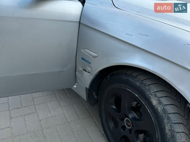 Серый Альфа Ромео 156, объемом двигателя 1.9 л и пробегом 205 тыс. км за 2263 $, фото 5 на Automoto.ua