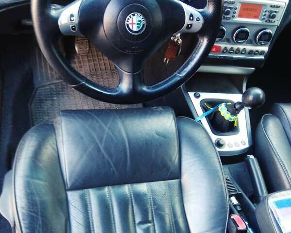 Серый Альфа Ромео 156, объемом двигателя 1.9 л и пробегом 280 тыс. км за 4800 $, фото 8 на Automoto.ua