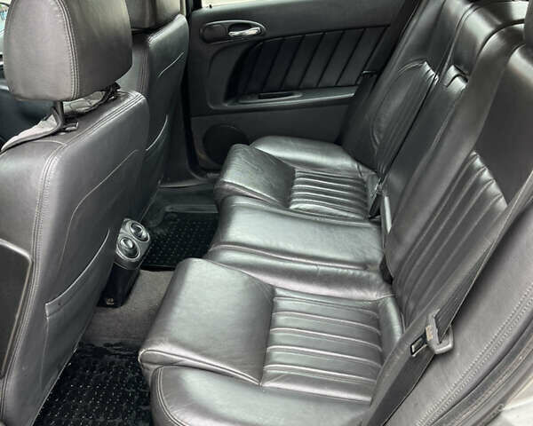 Сірий Альфа Ромео 156, об'ємом двигуна 1.91 л та пробігом 320 тис. км за 5600 $, фото 8 на Automoto.ua