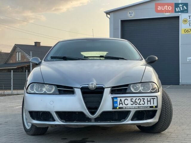 Серый Альфа Ромео 156, объемом двигателя 1.9 л и пробегом 332 тыс. км за 2700 $, фото 7 на Automoto.ua