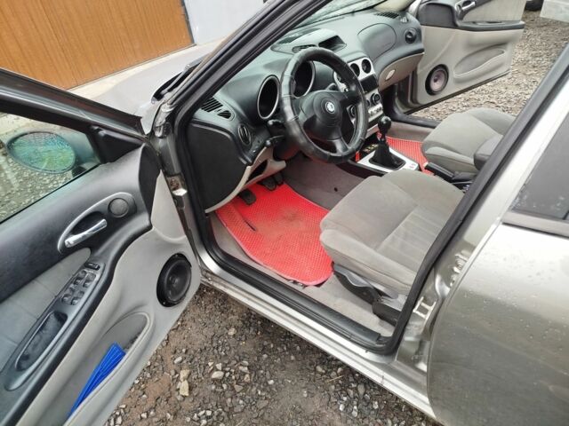 Серый Альфа Ромео 156, объемом двигателя 1.9 л и пробегом 300 тыс. км за 2999 $, фото 15 на Automoto.ua