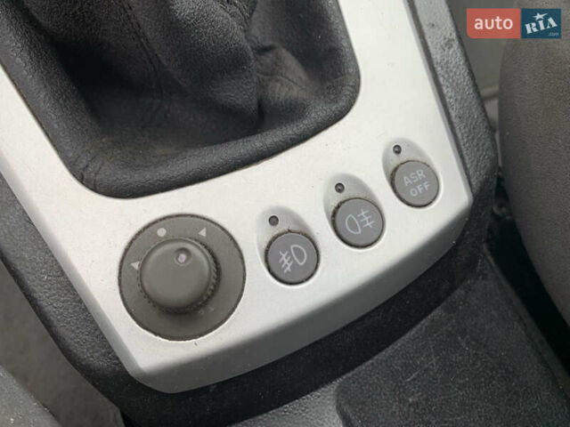 Серый Альфа Ромео 156, объемом двигателя 1.91 л и пробегом 310 тыс. км за 2900 $, фото 17 на Automoto.ua