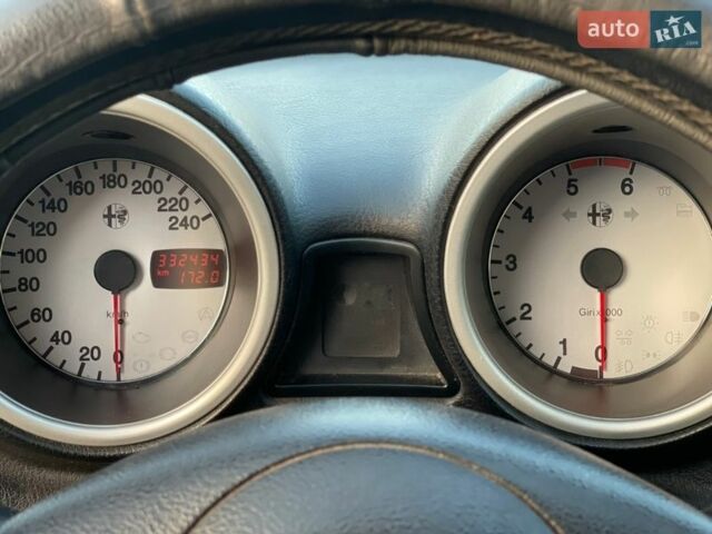 Серый Альфа Ромео 156, объемом двигателя 1.9 л и пробегом 332 тыс. км за 2700 $, фото 15 на Automoto.ua