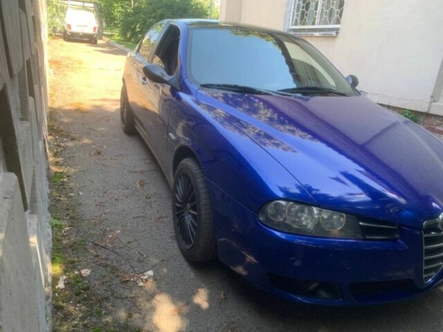Синій Альфа Ромео 156, об'ємом двигуна 1.7 л та пробігом 180 тис. км за 2000 $, фото 3 на Automoto.ua