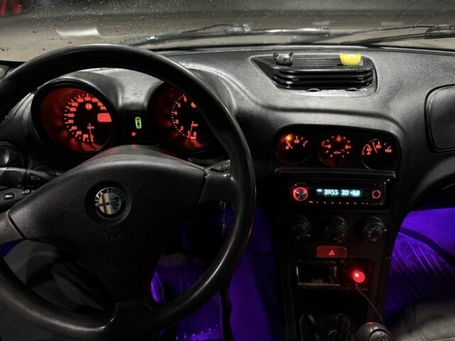 Синій Альфа Ромео 156, об'ємом двигуна 1.8 л та пробігом 222 тис. км за 750 $, фото 1 на Automoto.ua