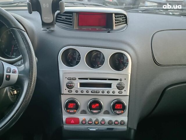 Синий Альфа Ромео 156, объемом двигателя 2 л и пробегом 138 тыс. км за 3890 $, фото 16 на Automoto.ua