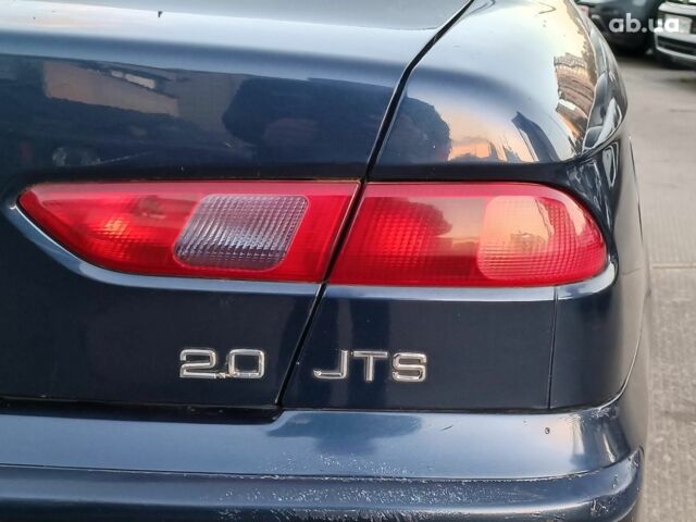 Синий Альфа Ромео 156, объемом двигателя 2 л и пробегом 138 тыс. км за 3890 $, фото 9 на Automoto.ua