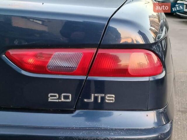 Альфа Ромео 156 2002 в Харькове на Automoto.ua Синий Альфа Ромео 156, объемом двигателя 2 л и пробегом 138 тыс. км за 3890 $, фото 9 на Automoto.ua