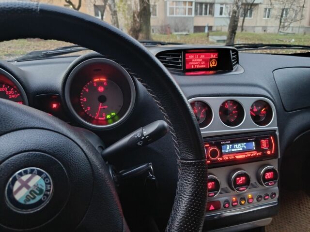 Синий Альфа Ромео 156, объемом двигателя 1.9 л и пробегом 270 тыс. км за 3500 $, фото 3 на Automoto.ua