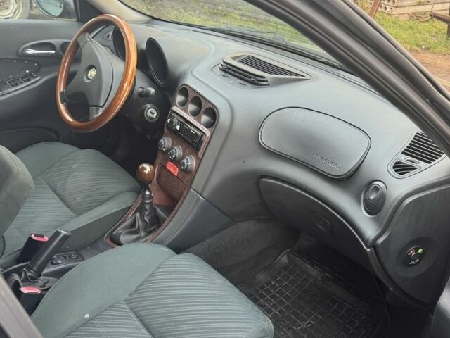 Зеленый Альфа Ромео 156, объемом двигателя 2.4 л и пробегом 250 тыс. км за 2200 $, фото 7 на Automoto.ua