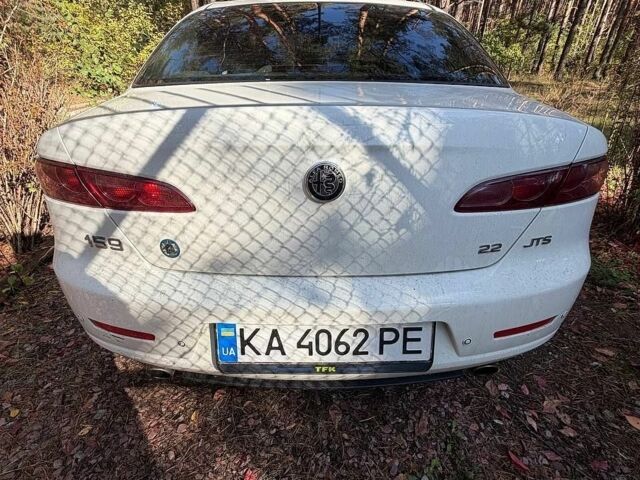 Білий Альфа Ромео 159, об'ємом двигуна 2.2 л та пробігом 108 тис. км за 5000 $, фото 15 на Automoto.ua