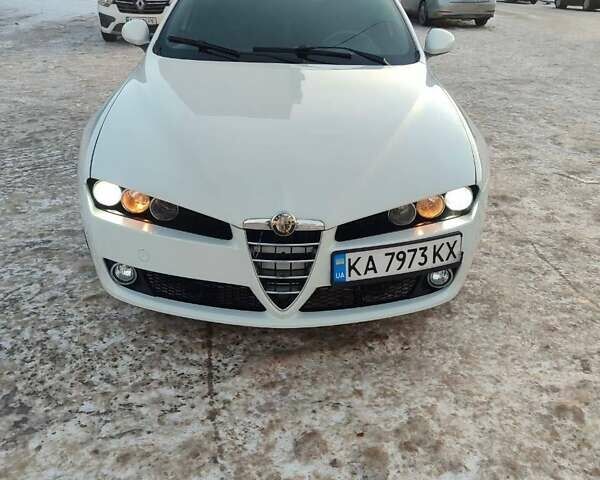 Белый Альфа Ромео 159, объемом двигателя 2.2 л и пробегом 130 тыс. км за 5000 $, фото 3 на Automoto.ua