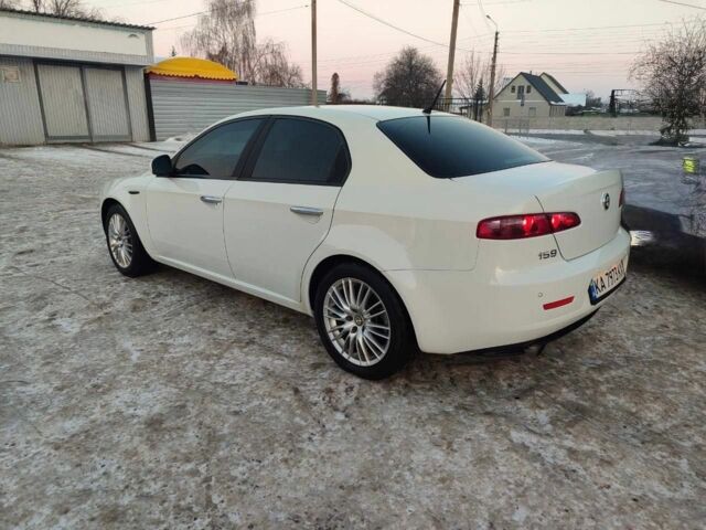 Белый Альфа Ромео 159, объемом двигателя 2.2 л и пробегом 130 тыс. км за 5000 $, фото 4 на Automoto.ua