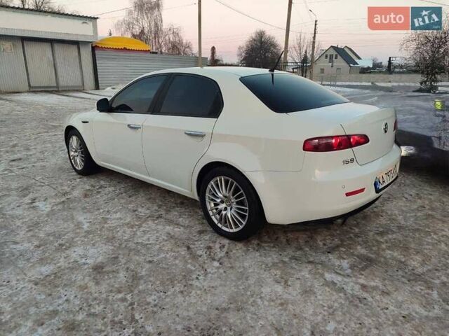 Белый Альфа Ромео 159, объемом двигателя 2.2 л и пробегом 130 тыс. км за 5000 $, фото 4 на Automoto.ua
