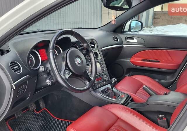 Белый Альфа Ромео 159, объемом двигателя 1.99 л и пробегом 311 тыс. км за 6999 $, фото 9 на Automoto.ua