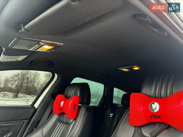 Білий Альфа Ромео 159, об'ємом двигуна 2.4 л та пробігом 216 тис. км за 10590 $, фото 25 на Automoto.ua