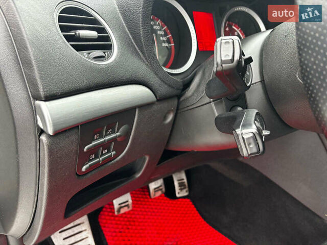 Білий Альфа Ромео 159, об'ємом двигуна 2.4 л та пробігом 216 тис. км за 10590 $, фото 18 на Automoto.ua