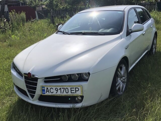 Білий Альфа Ромео 159, об'ємом двигуна 1.9 л та пробігом 245 тис. км за 5800 $, фото 6 на Automoto.ua