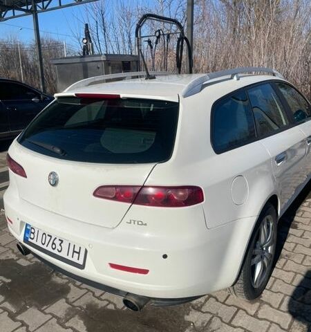 Белый Альфа Ромео 159, объемом двигателя 1.96 л и пробегом 203 тыс. км за 5900 $, фото 5 на Automoto.ua