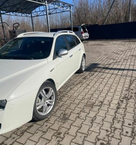 Белый Альфа Ромео 159, объемом двигателя 1.96 л и пробегом 203 тыс. км за 5900 $, фото 3 на Automoto.ua