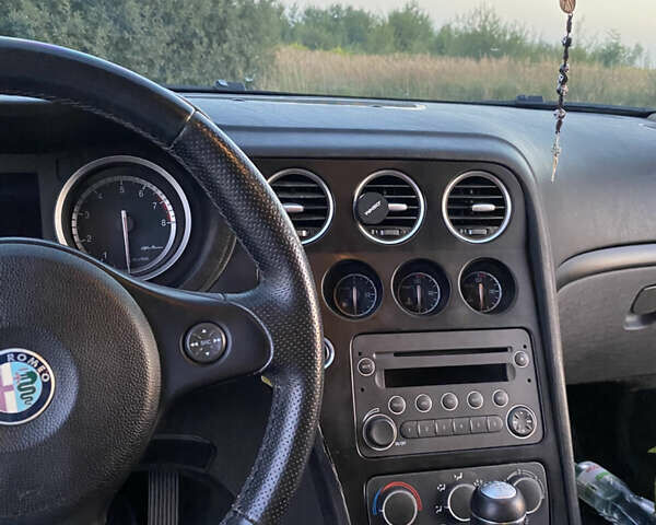 Бежевий Альфа Ромео 159, об'ємом двигуна 2.2 л та пробігом 208 тис. км за 5700 $, фото 10 на Automoto.ua