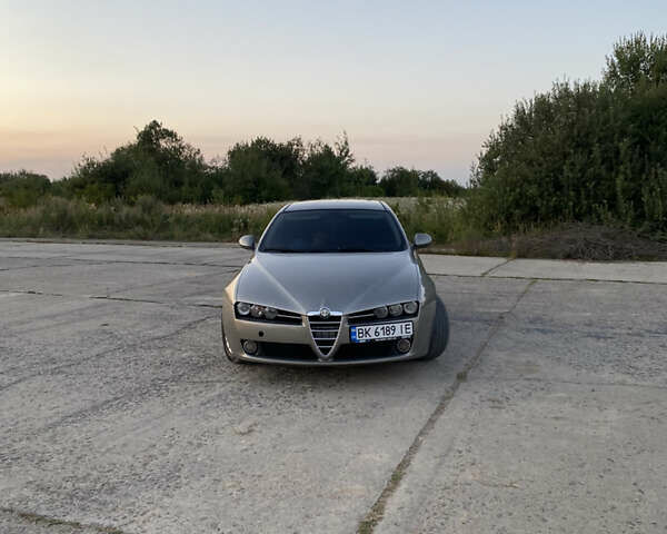 Бежевий Альфа Ромео 159, об'ємом двигуна 2.2 л та пробігом 208 тис. км за 5700 $, фото 1 на Automoto.ua